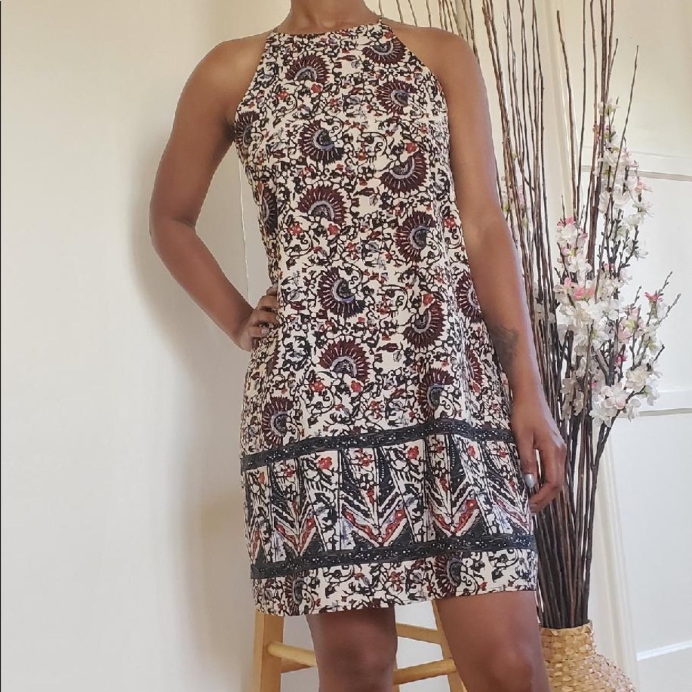 Loose Flowing Patterned Dress- Short- Medium